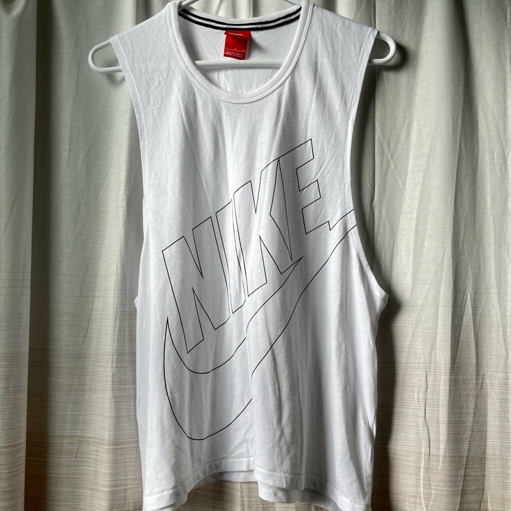Nike muscle tank